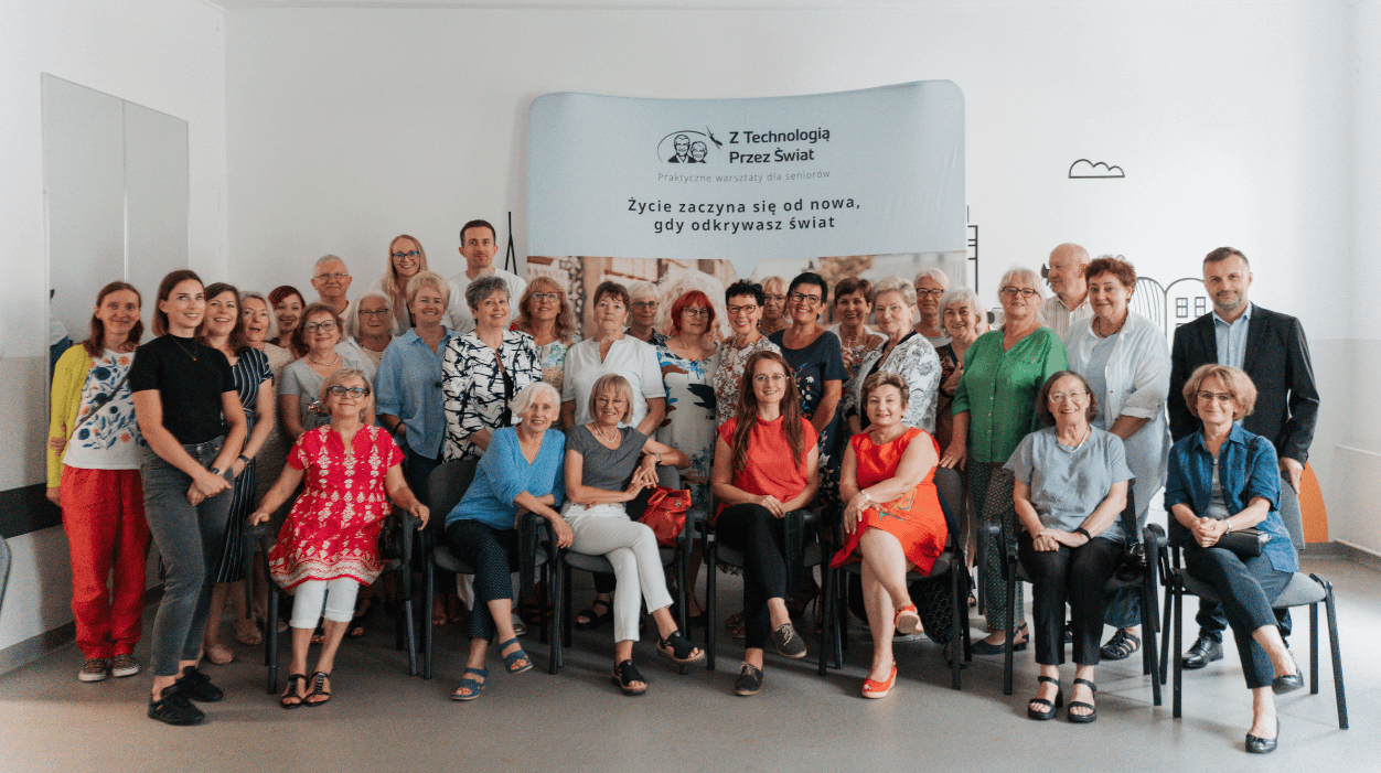 Projekt-bez-nazwy-5 Senior Academy